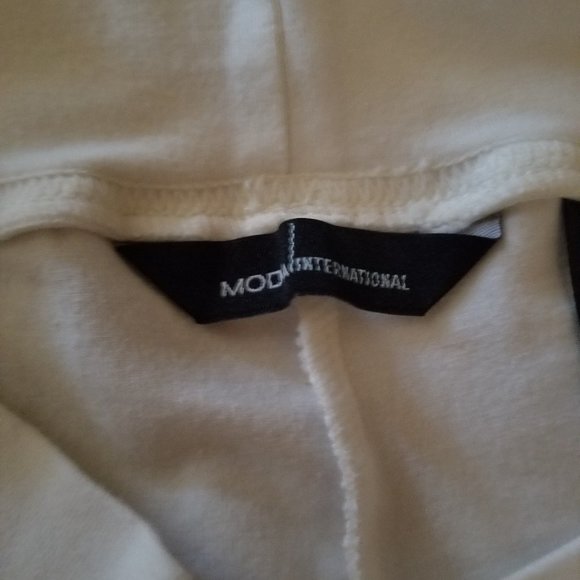 Moda International Vintage Victoria's Secret Pure White Yoga/Lounge Pant - Picture 3 of 8